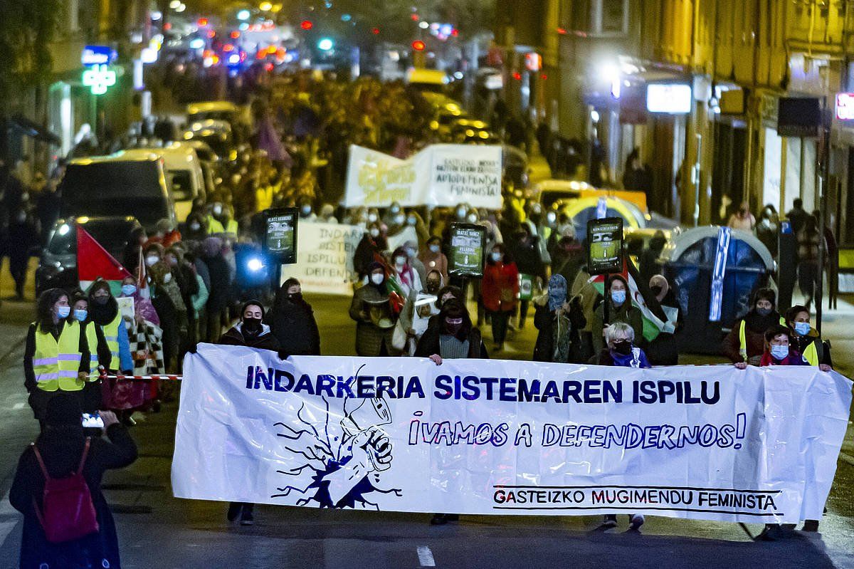 Indarkeria matxistaren aurkako manifestazioa Gasteizen. Artxiboko irudia. JAIZKI FONTANEDA/ FOKU