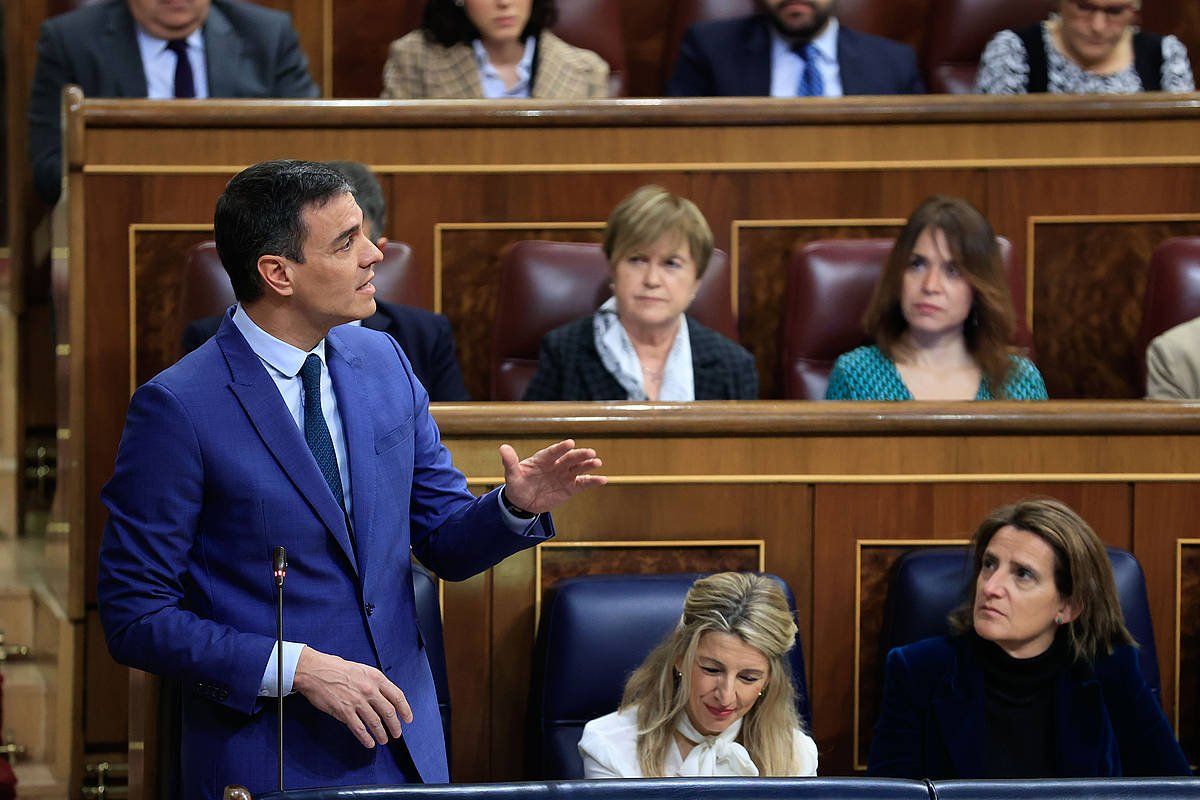 Pedro Sanchez Espainiako presidentea eta Yolanda Diaz Lan ministroa. ZIPI / EFE