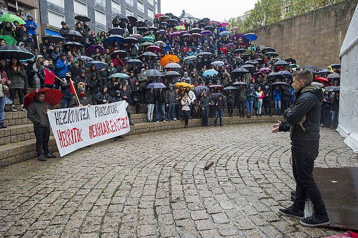 Ikasle Abertzaleek egindako protesta Gasteizen. ARP