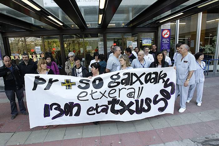 Gaixo dauden presoak etxeratzeko protesta. ARGAZKI PRESS