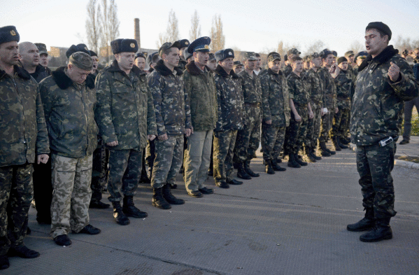 Ukrainako soldaduak, Krimean. JAKUB KAMINSKI, EFE