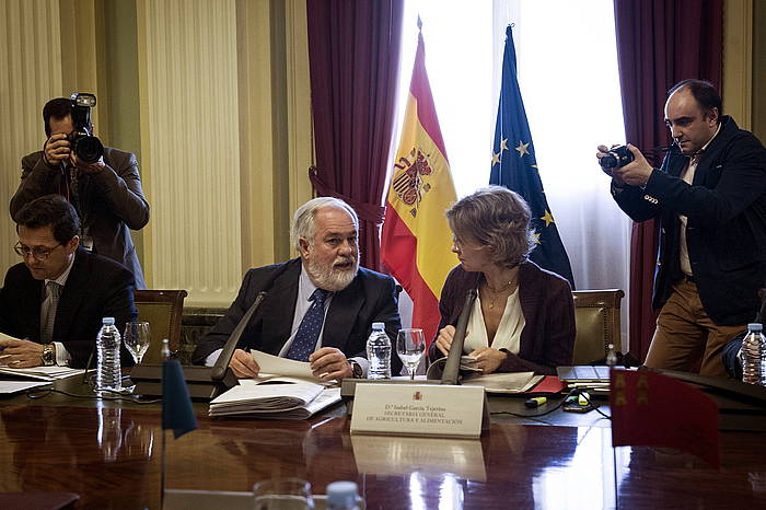 Arias Cañete eta Garcia Tejerina, martxoko irudi batean. L. P., EFE