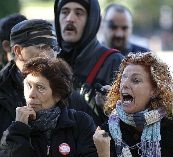 Ester Quintanaren senide eta lagunek egindako protestaren irudia, 2012ko abenduan. A. D., EFE