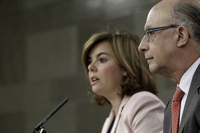 Soraya Saenz de Santamaria eta Cristobal Montoro. ZIPI / EFE