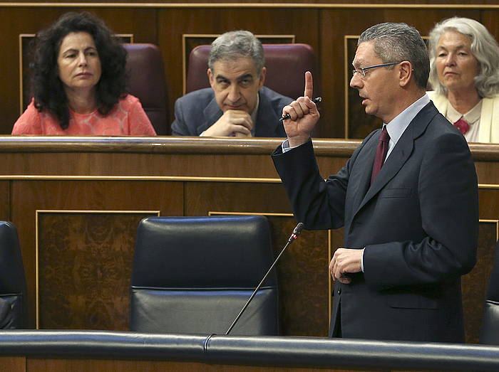 Alberto Ruiz Gallardon Espainiako Kongresuan, artxiboko irudi batean. BALLESTEROS / EFE