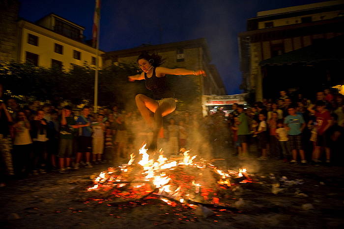 San Joan sua, bart, Hernanin. JUAN CARLOS RUIZ / ARGAZKI PRESS