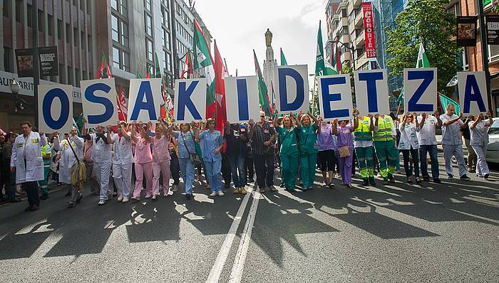 Osakidetzako murrizketen kontra egindako manifestazioa. ARGAZKI PRESS