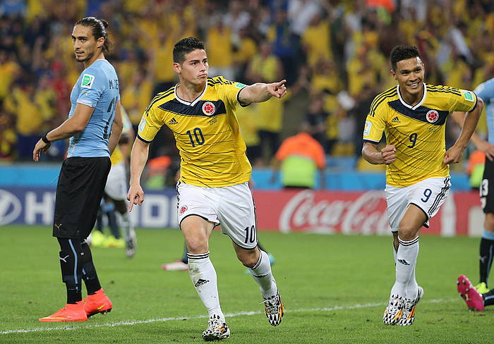 James Rodriguez, goletako bat ospatzen. PAOLO AGUILAR / EFE