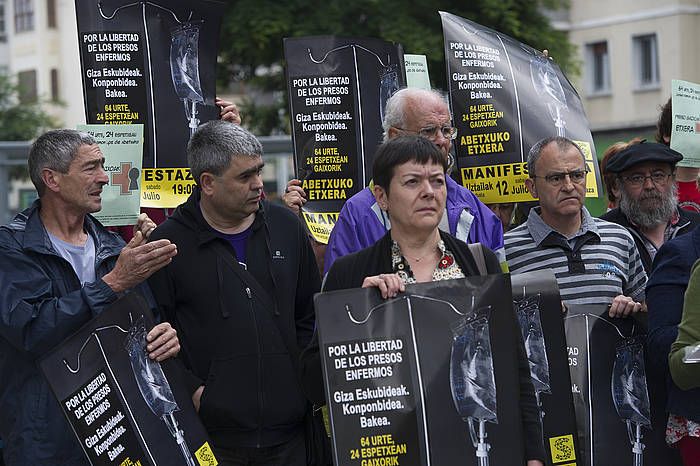 Manifestazioa iragartzeko Sarek egindako agerraldia. RAUL BOGAJO, ARGAZKI PRESS