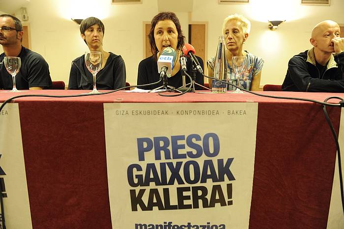 Gaixo dauden presoen aldeko manifestazioa iragartzeko agerraldia. JON URBE, ARGAZKI PRESS