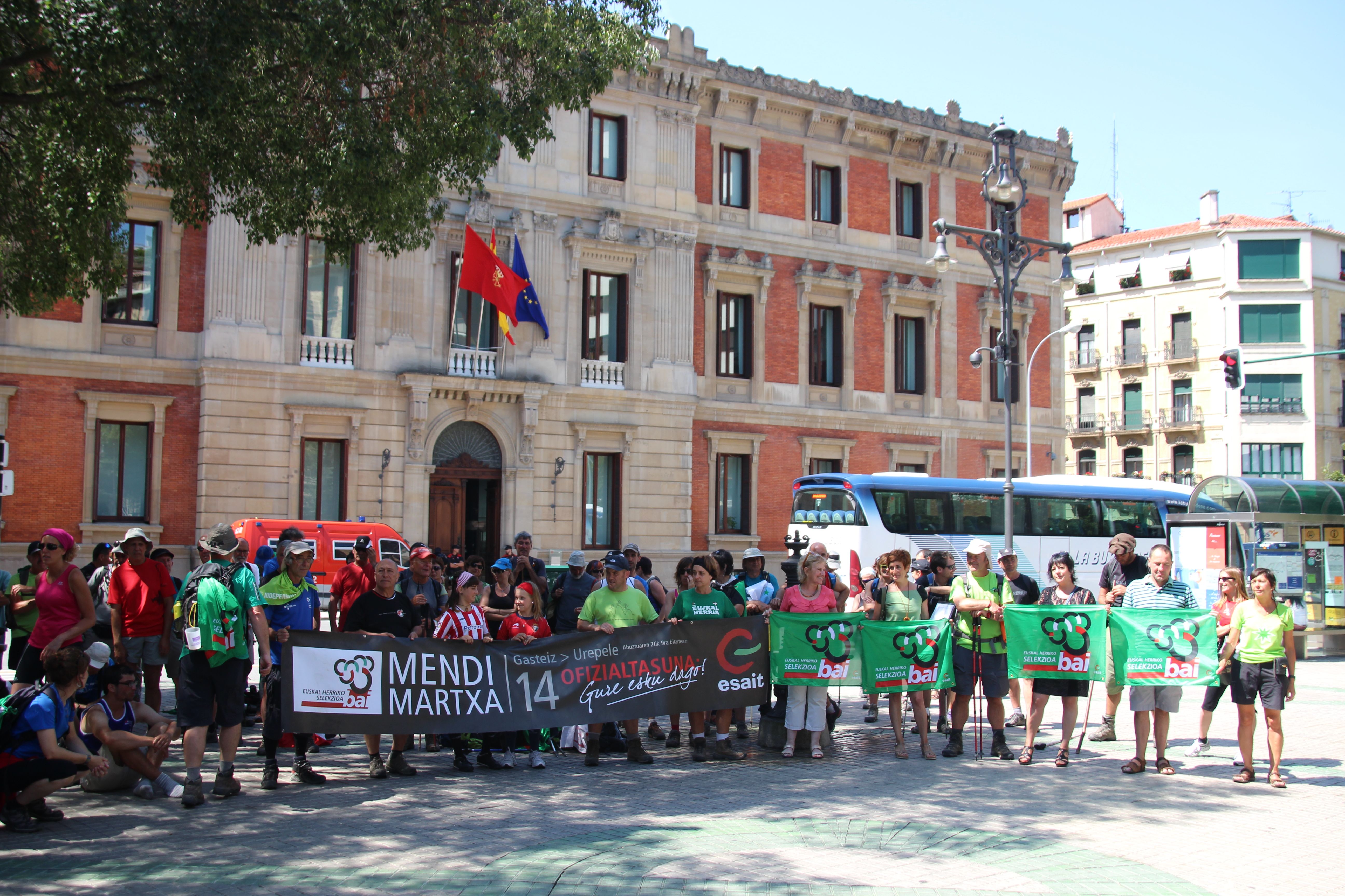 ESAITen mendi martxa, Iruñean. ESAIT