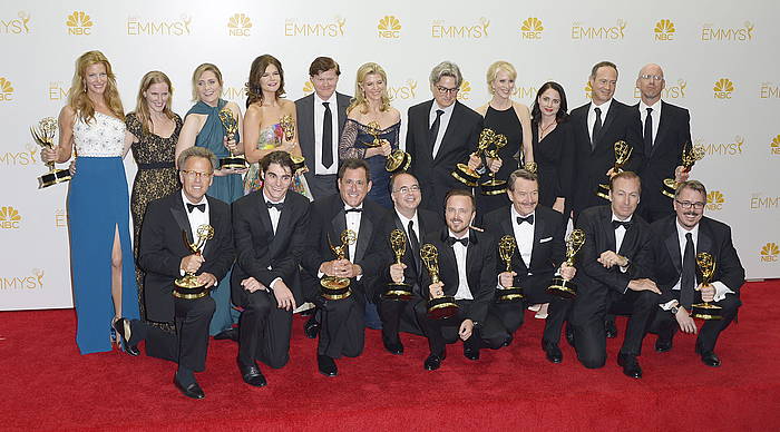 Breaking bad-eko taldea, Emmy sariak jaso ondoren. PAUL BACK / EFE