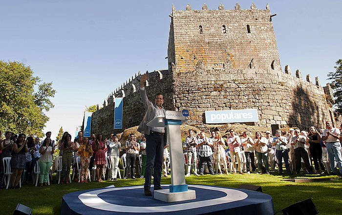 Mariano Rajoy Espainiako Gobernuko presidentea, atzo, Galizian. TAREK, EFE