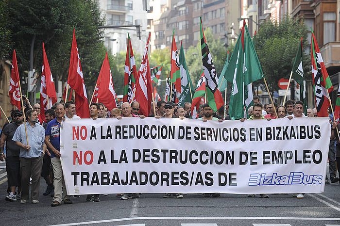 Bizkaibuseko berrantolaketaren kontra, langileen manifestazioa, iaz. LUIS JAUREGIALTZO, ARP