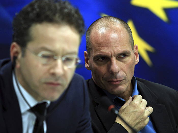 Dijsselbloem eta Varufakis. SIMELA PANTZARTZI / EFE