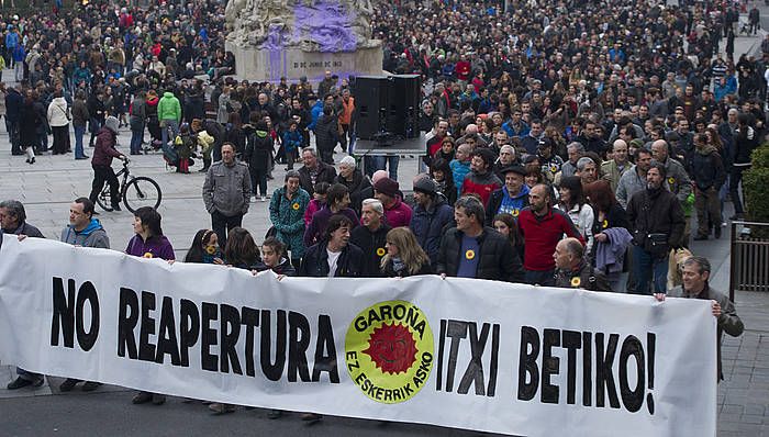 Garoñako zentral nuklearra behin betiko ixtea eskatzeko manifestazio bat, Araba Garoñarik Gabe plataformak antolatuta. RAUL BOGAJO, ARGAZKI PRESS