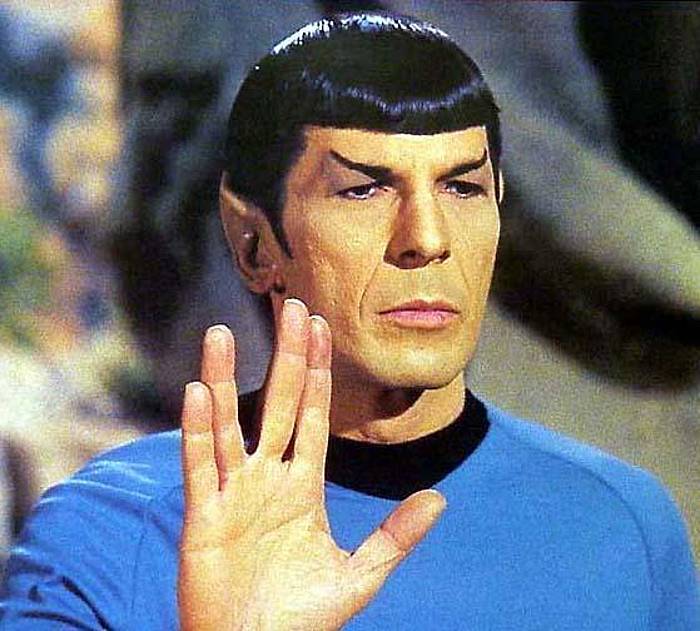 Leonard Nimoy, Spock jaunarena egiten.