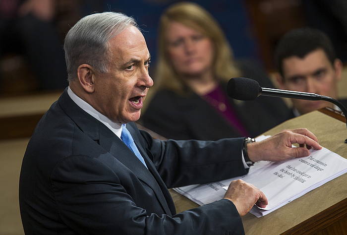 Benjamin Netanyahu, AEBetako Kongresuan eginiko hitzaldian. JIM LO SCALZO / EFE