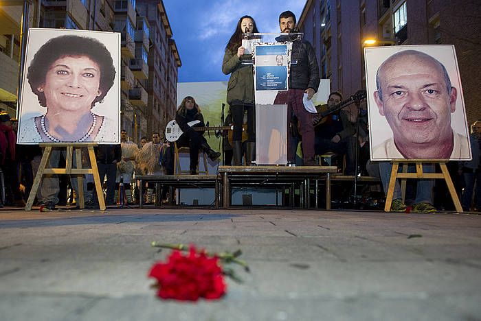 Kontxi Santxiz eta Angel Berruetaren irudiak presente izan dituzte omenaldian. IñIGO URIZ / ARGAZKI PRESS