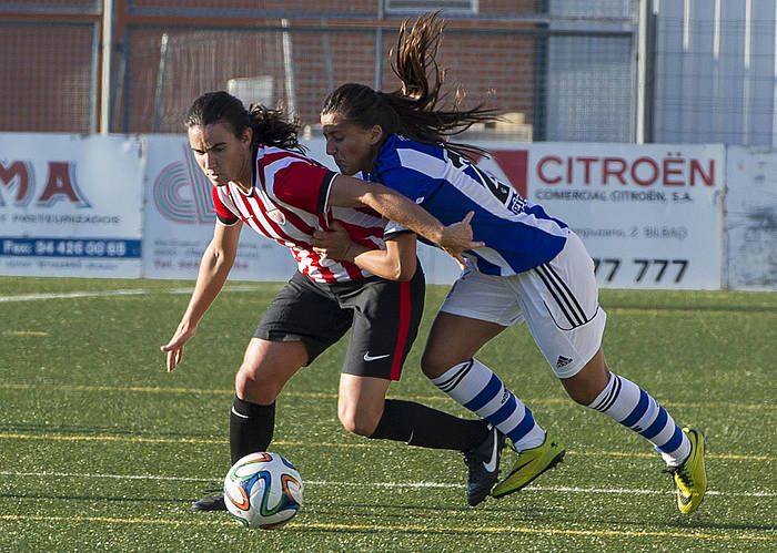 Athleticeko eta Realeko jokalariak, Euskal Koparen finalean, abuztuan. MONIKA DEL VALLE / ARGAZKI PRESS