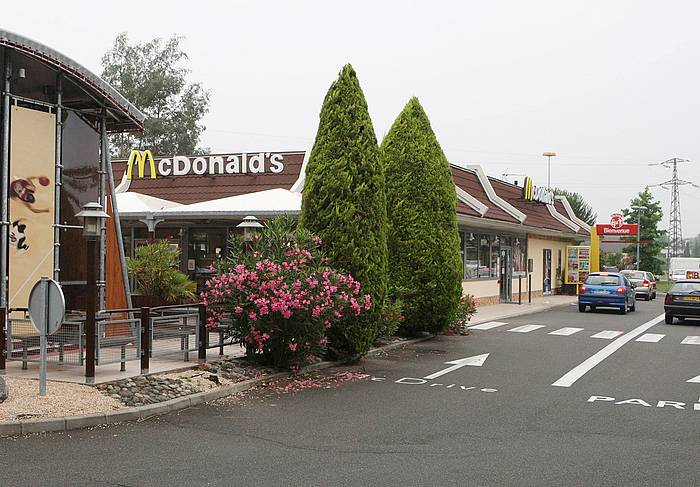 2009ko uztailean atxilotu zituzten Garitagoitia, Plaza eta Borrero. DUZERT JEAN LOUIS / EFE