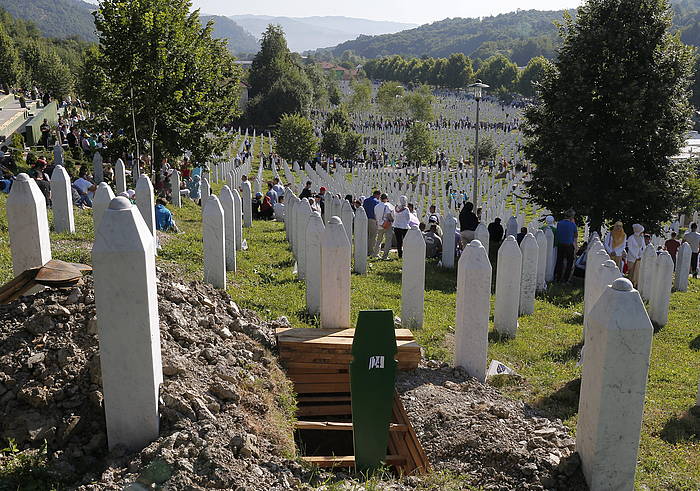 Srebrenicako sarraskian hildakoak lurperatzeko hilerria, gaur. VALDRIN XHEMAJ, EFE