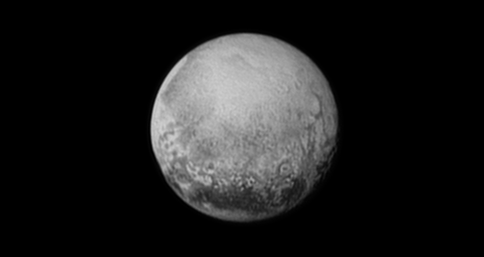 'New Horizons'-ek lorpen historikoaren aurretik ateratako Plutonen azken irudia, 768.000 kilometrotara. NASA