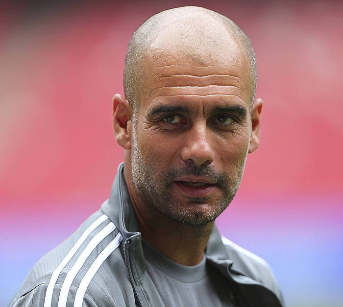 Pep Guardiola, Txinan, Bayern Munichen lan saio batean, pasa den astean. WU HONG, EFE