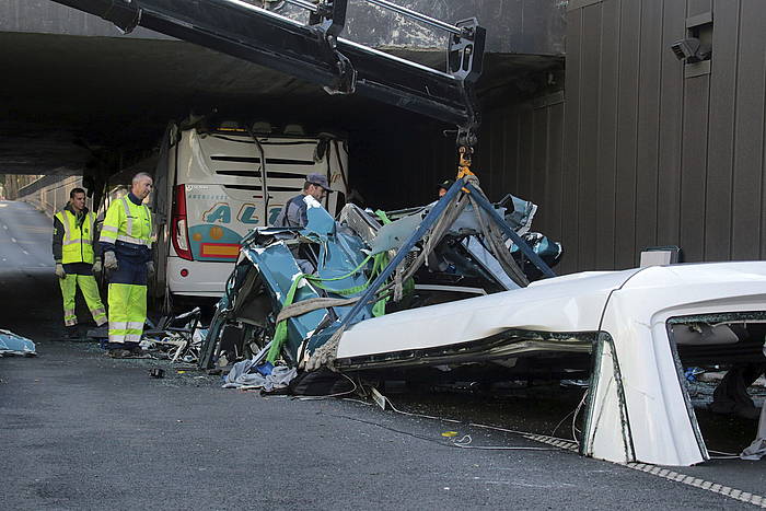 Uztailaren 26an izan zuen istripua Bilbotik Amsterdamera zihoan autobusak. BAZIZ CHIBANE / EFE