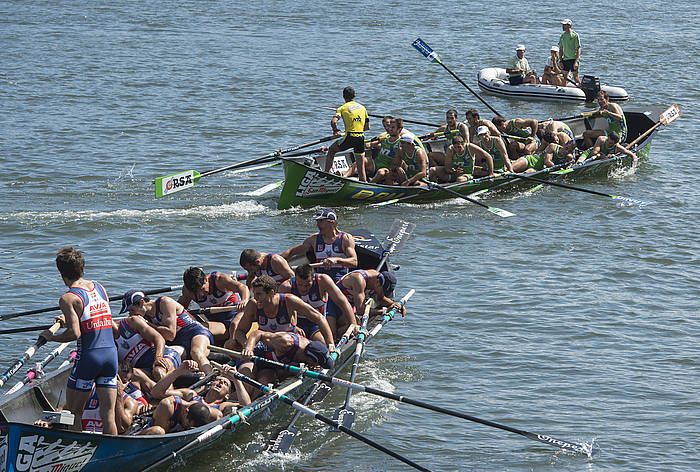 Urdaibai eta Hondarribiako traineruak Portugaleten. MONIKA DEL VALLE / ARGAZKI PRESS