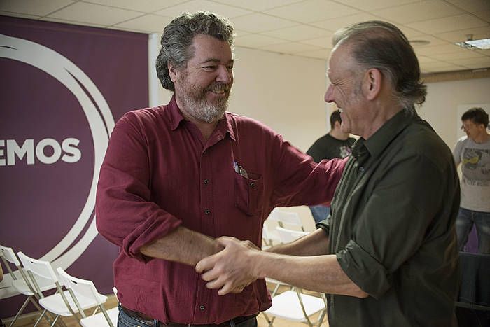 Equoko Juantxo Lopez Uralde eta Ahal Dugu-ko Roberto Uriarte, aurreko agerraldi batean. MIGUEL TOñA, EFE