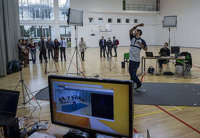 Fadura polikiroldegiko instalazioetan topatu dituzte kamerak. LUIS JAUREGIALTZO / ARGAZKI PRESS