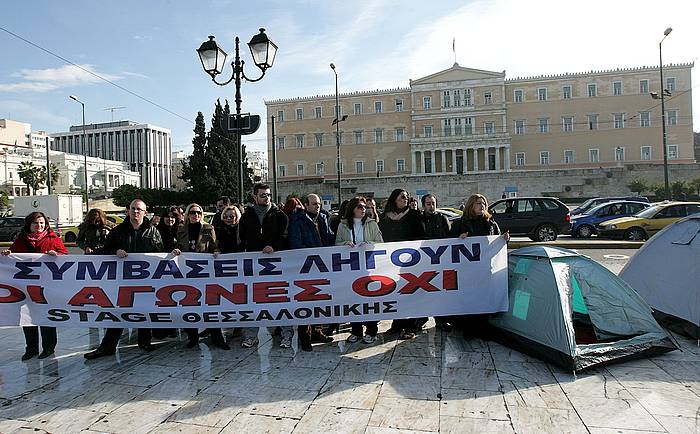 Langabeen protesta bat Greziako Parlamentuaren aurrean. ORESTIS PANAGIOTOU, EFE