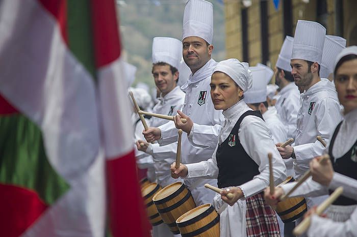 Kale Lagunak danborrada, iaz. ANDONI CANELLADA / ARGAZKI PRESS