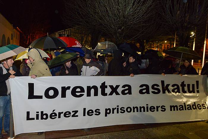 Lorentxa Gimon euskal presoaren aldeko elkarretaratzea, hilaren 14an. ISABELLE MIQUELESTORENA