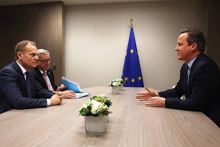 Europako Kontseiluko presidente Donald Tusk, Europako Batzordeko buru Jean-Claude Juncker eta Erresuma Batuko lehen ministro David Cameron. DAN KITWOOD / EFE