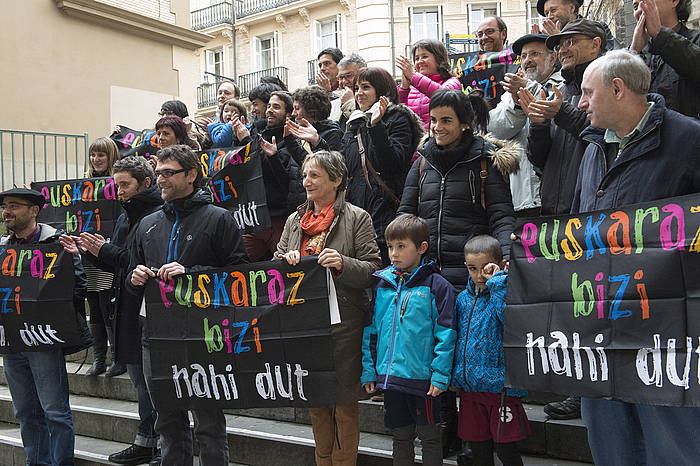 Iruñeko euskalgintzaren agerraldia udalak hartu erabakia txalotzeko, artxiboko irudian. JAGOBA MANTEROLA / ARGAZKI PRESS