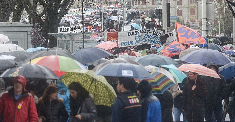 Manifestazioa atzo, Baionan. ISABELLE MIQUELESTORENA