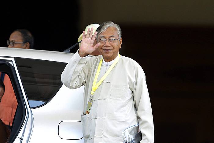 Htin Kyaw aukeratu dute Myanmarko presidente. HEIN HTET / EFE