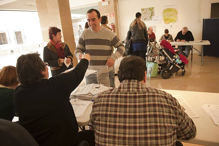 2010ean egin zuten atez atekoari buruzko erreferenduma. GARI GARAIALDE / ARGAZKI PRESS