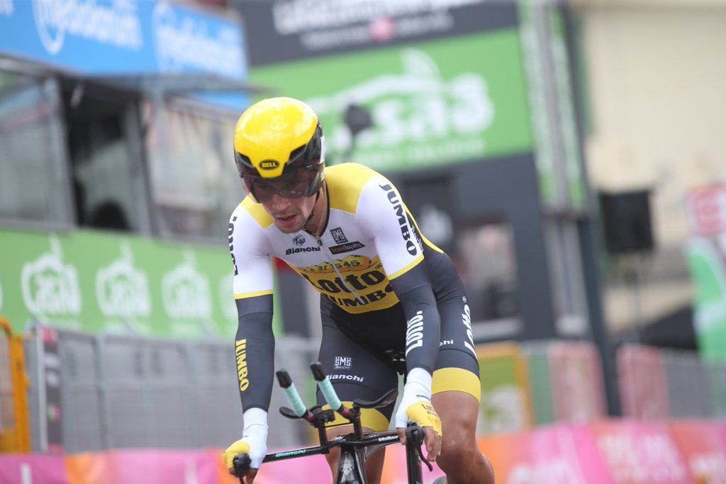 Roglic helmugan. @GIRODITALIA