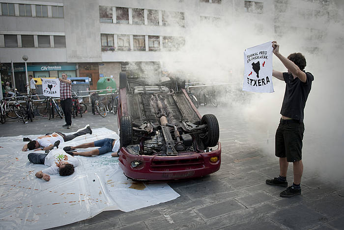 Gari Garaialde / Argazki Press. PRESOEN ESKUBIDEEN ALDE ETA DISPERTSIOAREN AURKAKO PROTESTA EKINTZA BAT./