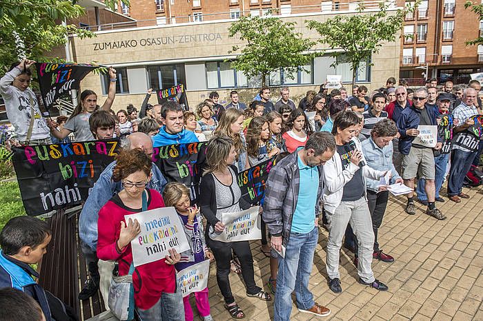 Gorka Rubio / agazki press. ZUMAIAN MEDIKU EUSKADUNAK ESKATZEKO MOBILIZAZIO UGARI EGIN ZITUZTEN 2014AN.