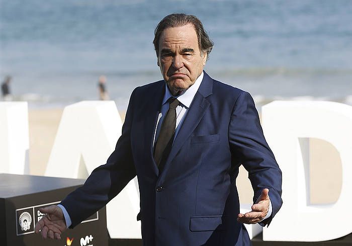 Oliver Stone zuzendaria, Donostian. JAVIER ETXEZARRETA / EFE