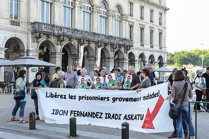 Ibon Fernandez Iradiren aldeko elkarretaratzea. ISABELLE MIQUELESTORENA