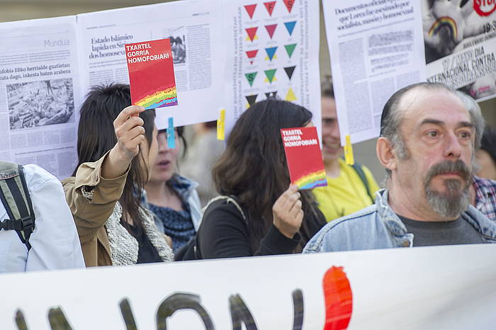 Homofobiaren Kontrako Nazioarteko Egunean Donostian eginiko elkarretaratze bat. GORKA RUBIO / ARGAZKI PRESS