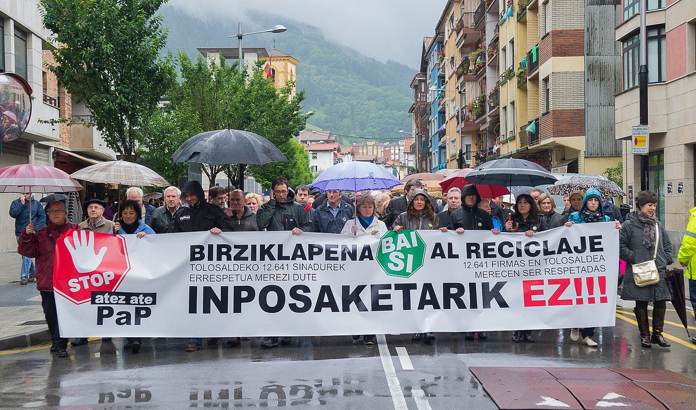 Tolosaldea Txukun taldeak deitutako manifestazioa. ANDONI CANELLADA / ARGAZKI  PRESS.