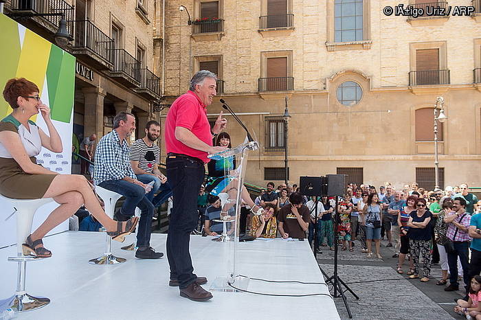 Joseba Asiron eta atzean Bakartxo Ruiz, Arturo Goldarazena eta Koldo Leoz. IñIGO URIZ / ARGAZKI PRESS