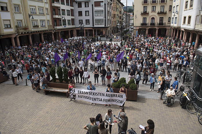 Elkarretaratze bat Zarautzen. GORKA RUBIO, ARGAZKI PRESS