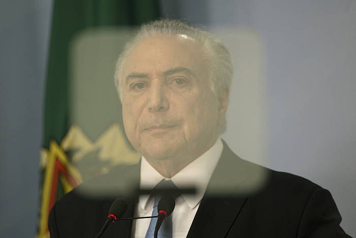 Michel Temer Brasilgo presidentea herenegun, bozketaren ondoren prentsaren aurrean hitz egiten. JOEDSON ALVES, EFE